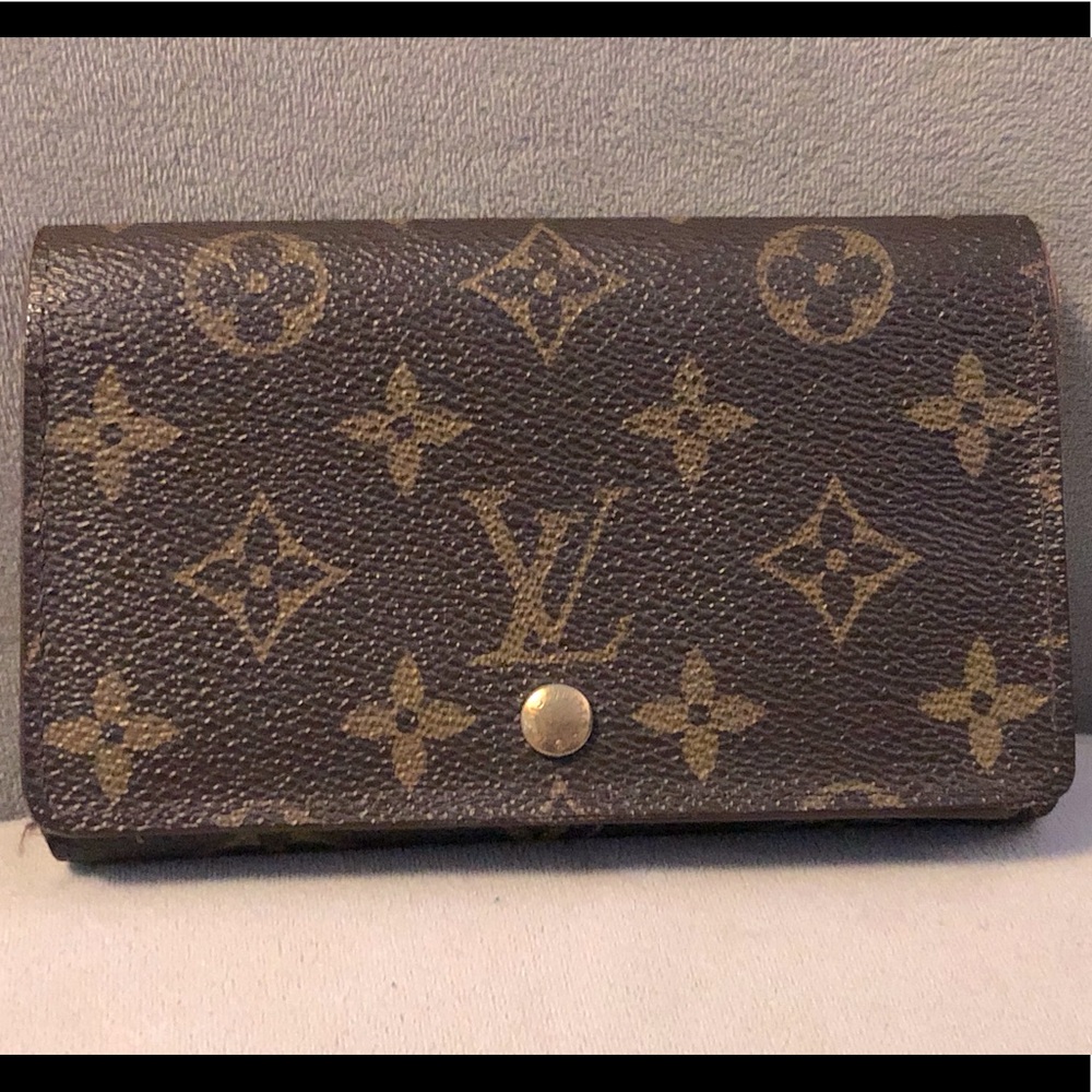 🚩HUGE SALE!🚩 Authentic Louis Vuitton Wallet